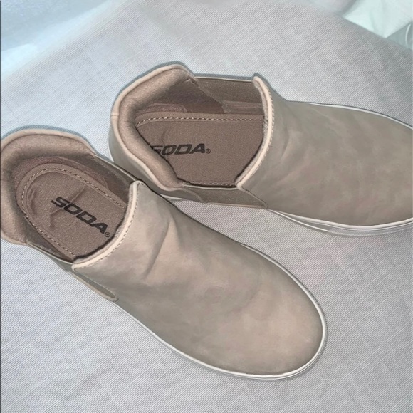 Platform Hightops - Picture 3 of 5